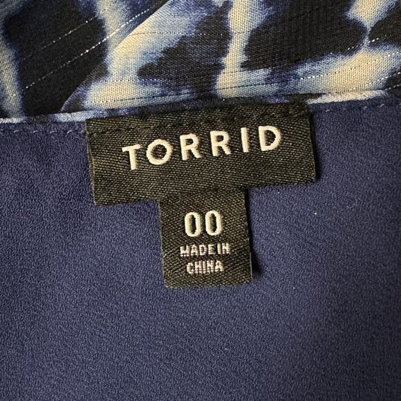 Torrid SZ 00 (Medium) Top Abstract Lined Spaghetti Straps V-Neck Flowy Blue - Picture 8 of 10